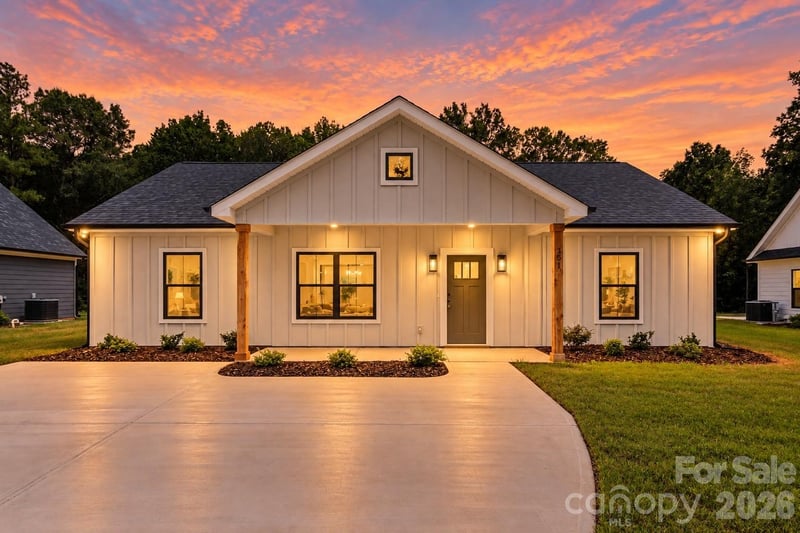 151 McCorkle Street, York, SC - 3 beds, 2 baths, 1,347 sqft - $305,000