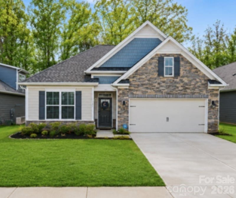 109 Noah Lane, Troutman, NC - 4 beds, 2 baths, 1,774 sqft - $425,000