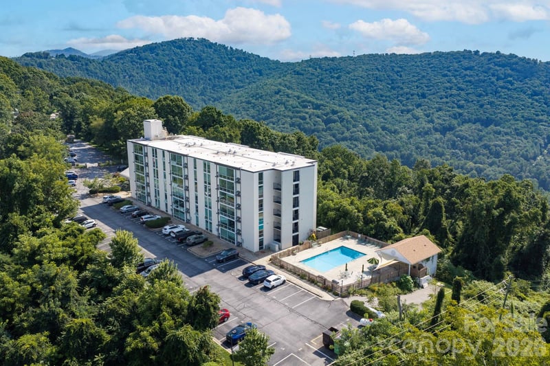 647 Town Mountain Road Apt 105, Asheville, NC - 1 bed, 1 bath, 600 sqft - $190,000