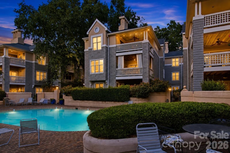 308 Queens Road Apt 32, Charlotte, NC - 2 beds, 2 baths, 1,151 sqft - $387,000