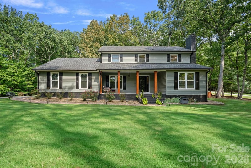 2981 Oak Ridge Circle, Lincolnton, NC - 3 beds, 3.5 baths, 2,209 sqft - $589,000
