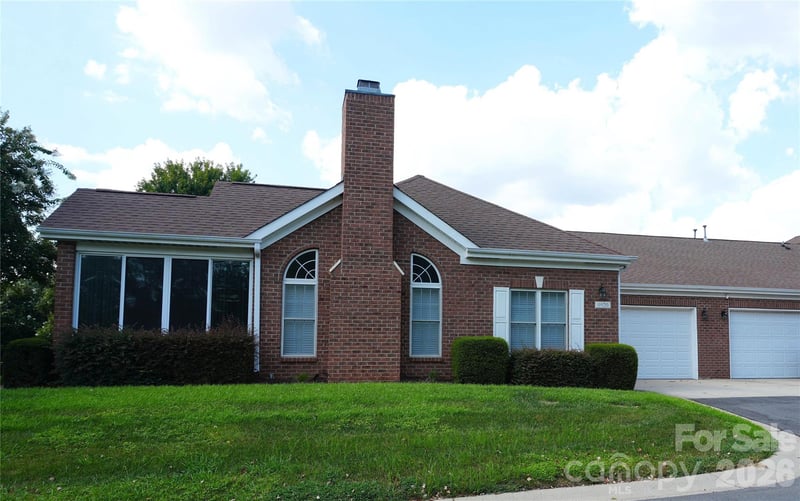 9920 Park Willow Drive, Charlotte, NC - 2 beds, 2 baths, 1,395 sqft - $499,900