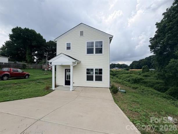 211 E 8th Avenue, Gastonia, NC - 3 beds, 2.5 baths, 1,236 sqft - $250,000