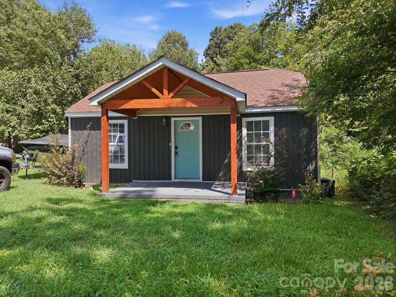 315 Pineview Street, Kannapolis, NC - 3 beds, 1 bath, 837 sqft - $228,900