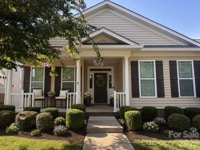 11607 Meetinghouse Drive, Cornelius, NC - 3 beds, 2 baths, 1,493 sqft - $499,000