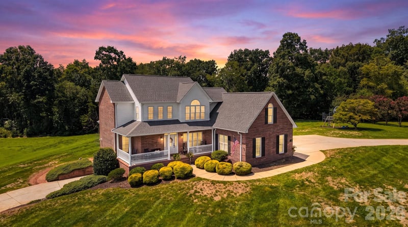 1338 Willow Creek Drive, Newton, NC - 4 beds, 3.5 baths, 3,153 sqft - $649,900