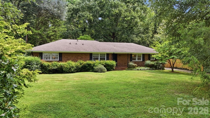 4913 S New Hope Road, Belmont, NC - 3 beds, 2 baths, 1,560 sqft - $319,900