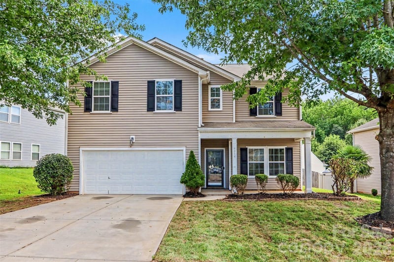 6814 Barefoot Forest Drive, Charlotte, NC - 5 beds, 3 baths, 2,704 sqft - $410,000