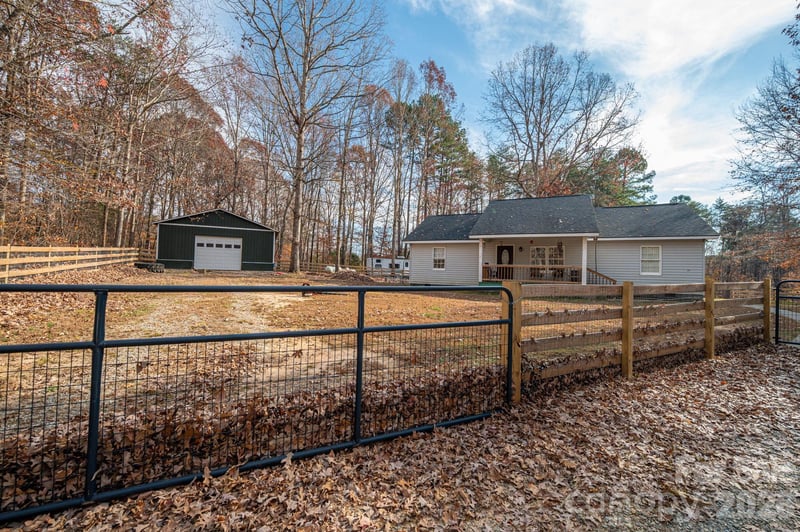 1011 Lester Trail, Iron Station, NC - 3 beds, 2 baths, 1,354 sqft - $349,999