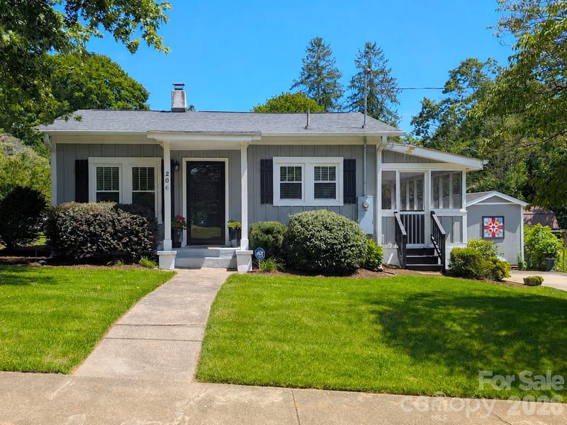 206 Kerlee Heights Road, Black Mountain, NC - 2 beds, 1 bath, 700 sqft - $359,900