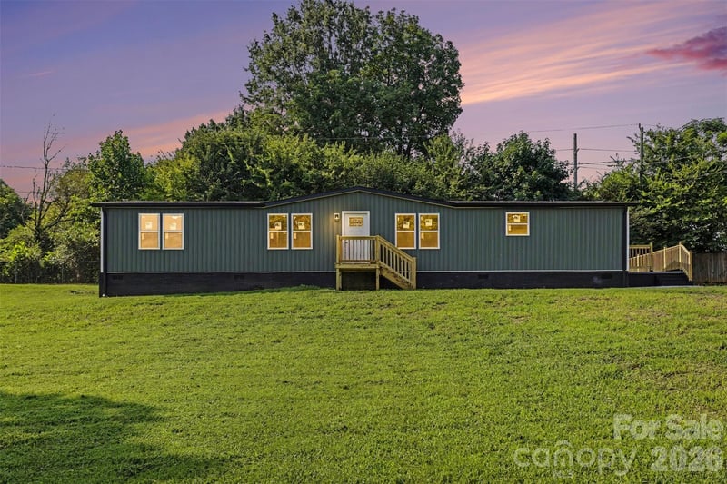 5174 Grand Canyon Road NW, Concord, NC - 3 beds, 2 baths, 1,790 sqft - $305,000