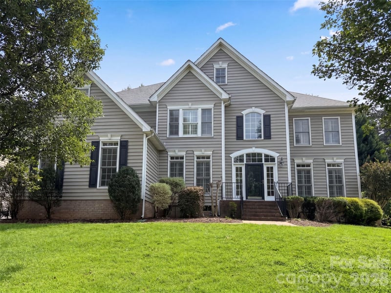 188 Forest Walk Way, Mooresville, NC - 6 beds, 2 baths, 3,623 sqft - $500,000
