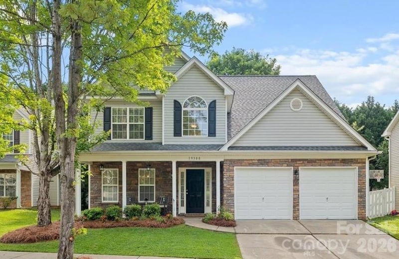 19300 Kanawha Drive, Cornelius, NC - 4 beds, 2.5 baths, 2,396 sqft - $520,000