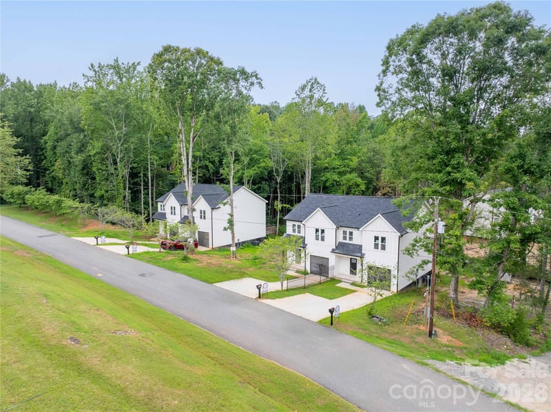 2961 Hughey Drive, Newton, NC - 3 beds, 2.5 baths, 1,643 sqft - $269,999