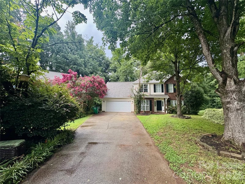 5517 Brook Falls Court, Charlotte, NC - 3 beds, 2.5 baths, 1,769 sqft - $2,100