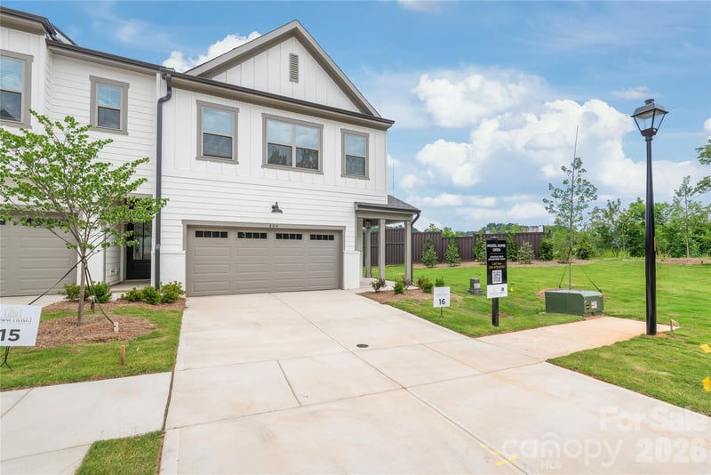 820 Garringer Place Apt 12, Charlotte, NC - 3 beds, 2.5 baths, 1,854 sqft - $399,900