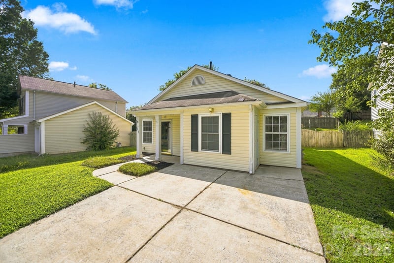 3058 Champion Lane SW, Concord, NC - 2 beds, 2 baths, 969 sqft - $255,000