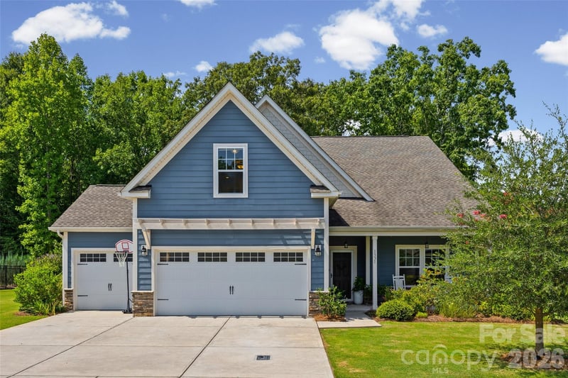 1331 Brooksland Place, Waxhaw, NC - 3 beds, 3 baths, 2,293 sqft - $550,000