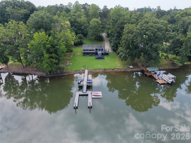 4009 Cindy Lane, Denver, NC - 3 beds, 2 baths, 1,177 sqft - $1,300,000