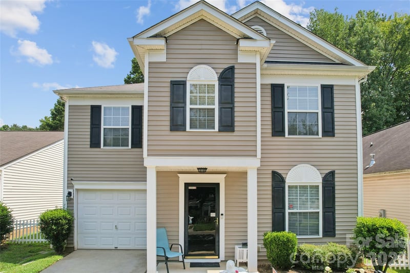 10420 Hugue Way, Charlotte, NC - 3 beds, 2.5 baths, 1,366 sqft - $300,000