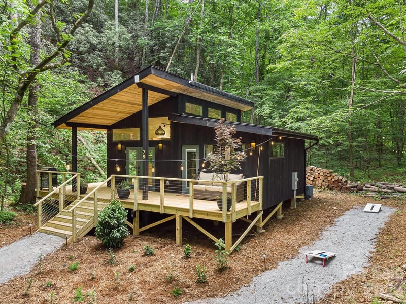 317 Twinbrook Lane, Maggie Valley, NC - 1 bed, 1 bath, 520 sqft - $279,900