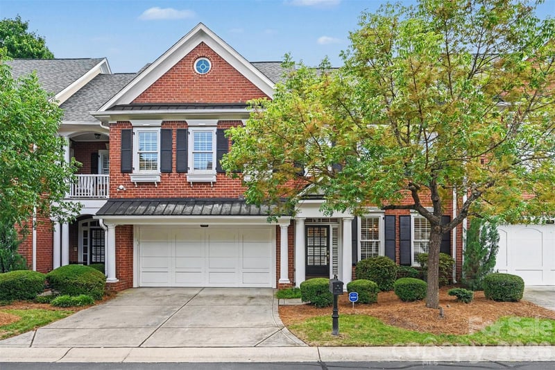 7526 Bluestar Lane, Charlotte, NC - 3 beds, 3.5 baths, 4,162 sqft - $785,000