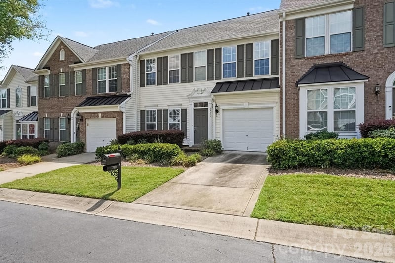 12111 Windy Rock Way, Charlotte, NC - 3 beds, 2.5 baths, 1,884 sqft - $297,000