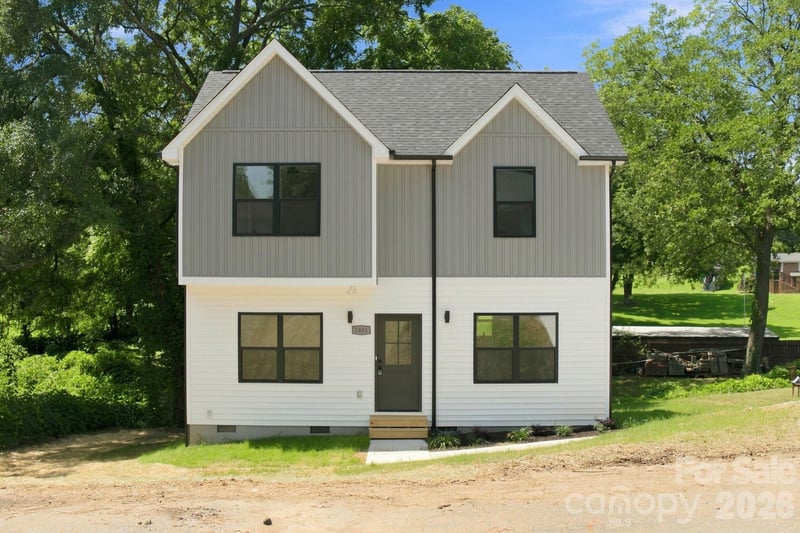 1851 Hilltop Circle, Gastonia, NC - 3 beds, 2.5 baths, 1,348 sqft - $255,000