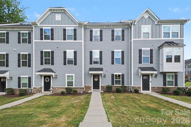 4518 Valley Walk Drive, Charlotte, NC - 3 beds, 2.5 baths, 1,772 sqft - $338,000