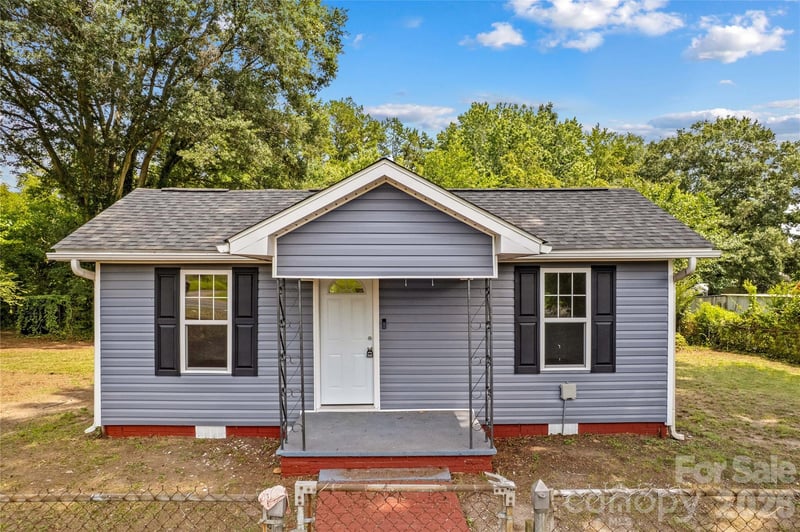 715 N Central Avenue, Landis, NC - 2 beds, 1 bath, 606 sqft - $220,000