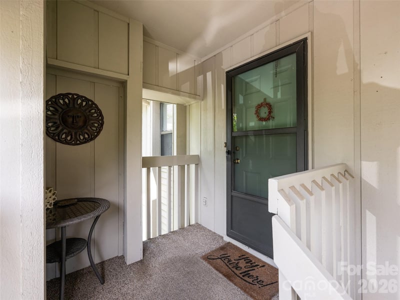 1406 Abbey Circle, Asheville, NC - 2 beds, 2 baths, 1,112 sqft - $240,000