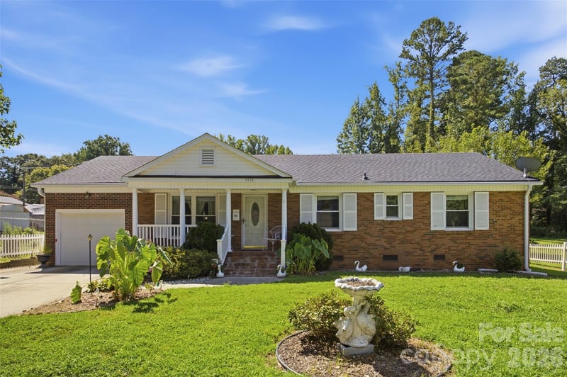 5218 Dolphin Lane, Charlotte, NC - 3 beds, 2 baths, 1,361 sqft - $375,000