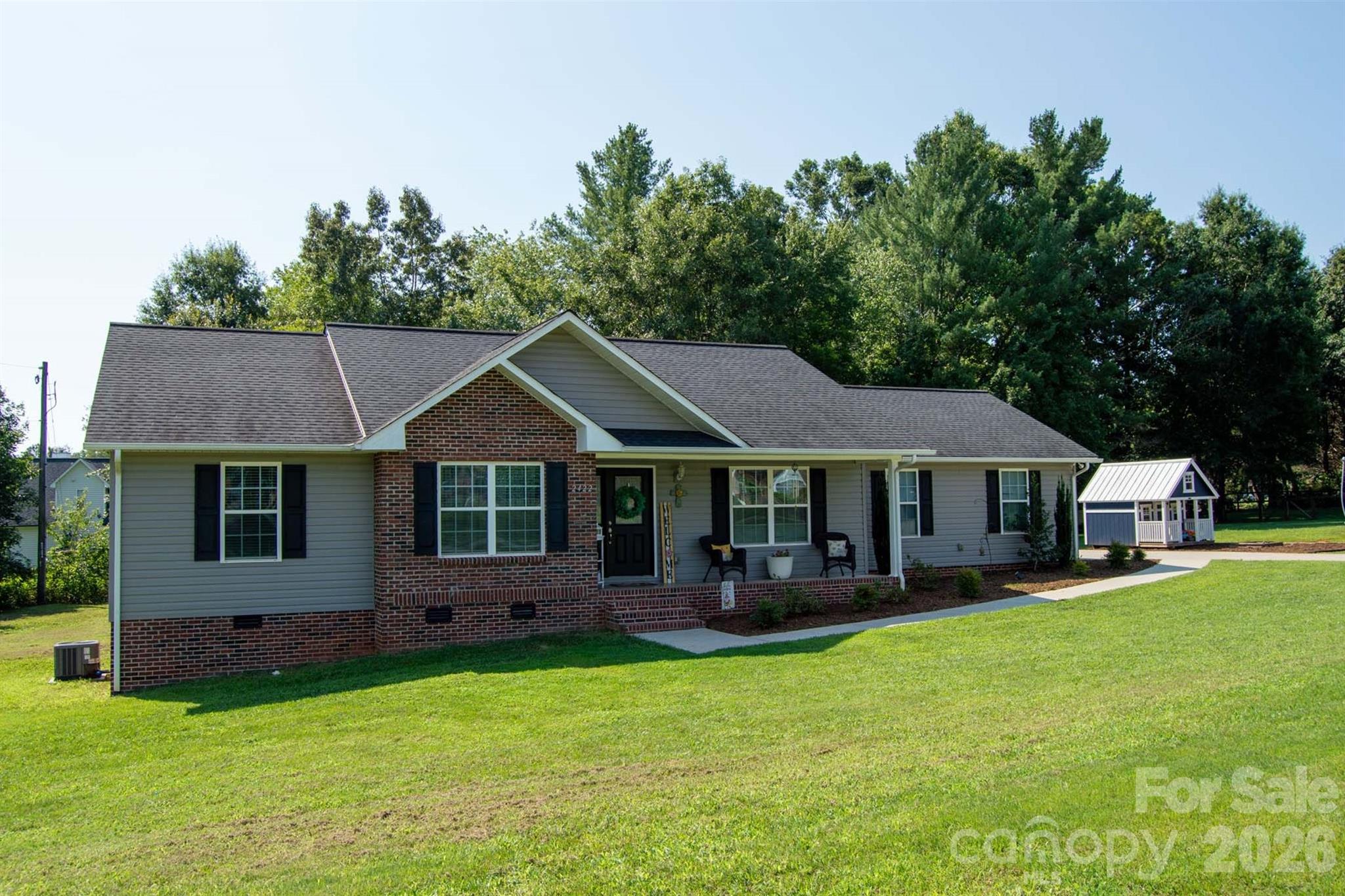 2422 23rd Street Drive NE, Hickory, NC. property listing photo