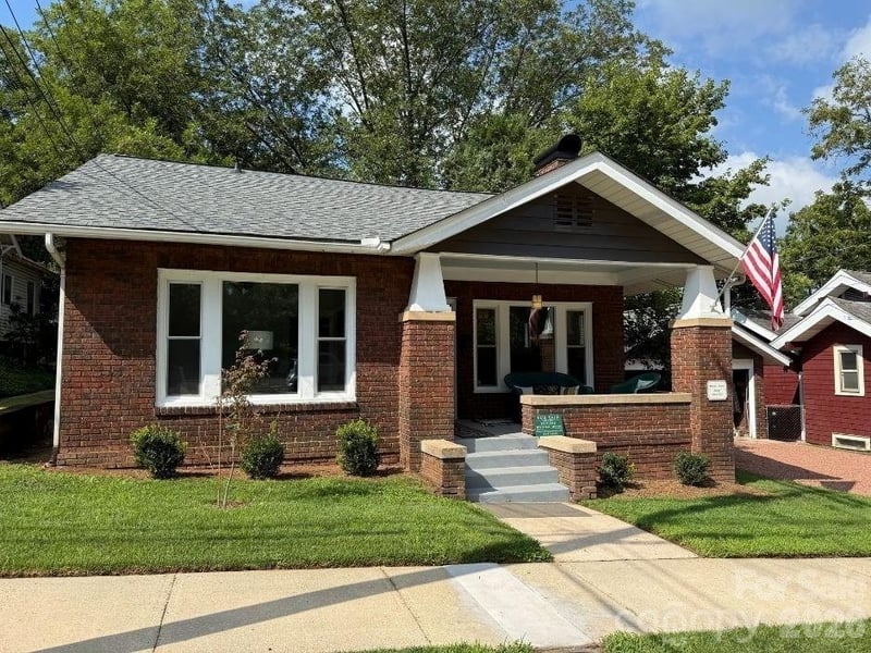 113 E Miller Street, Salisbury, NC - 2 beds, 1 bath, 1,100 sqft - $239,000