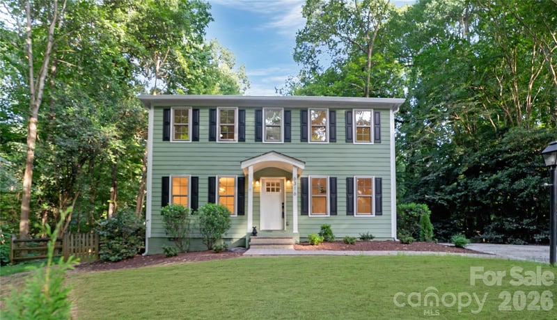 6316 Grove Park Boulevard, Charlotte, NC - 3 beds, 2.5 baths, 1,557 sqft - $380,000