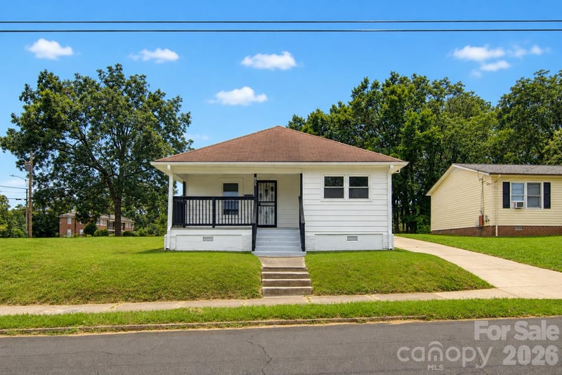 805 W Horah Street, Salisbury, NC - 3 beds, 2 baths, 1,047 sqft - $234,999
