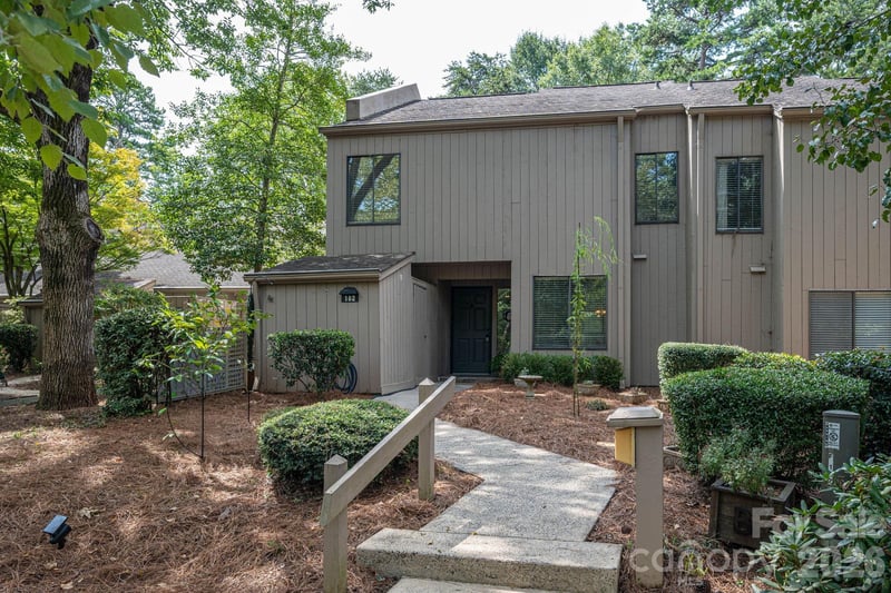 182 Riverview Terrace, Clover, SC - 3 beds, 2.5 baths, 1,820 sqft - $298,800