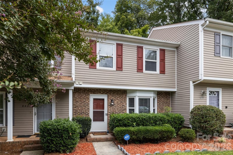 8407 Rust Wood Place, Charlotte, NC - 3 beds, 1.5 baths, 1,223 sqft - $220,000