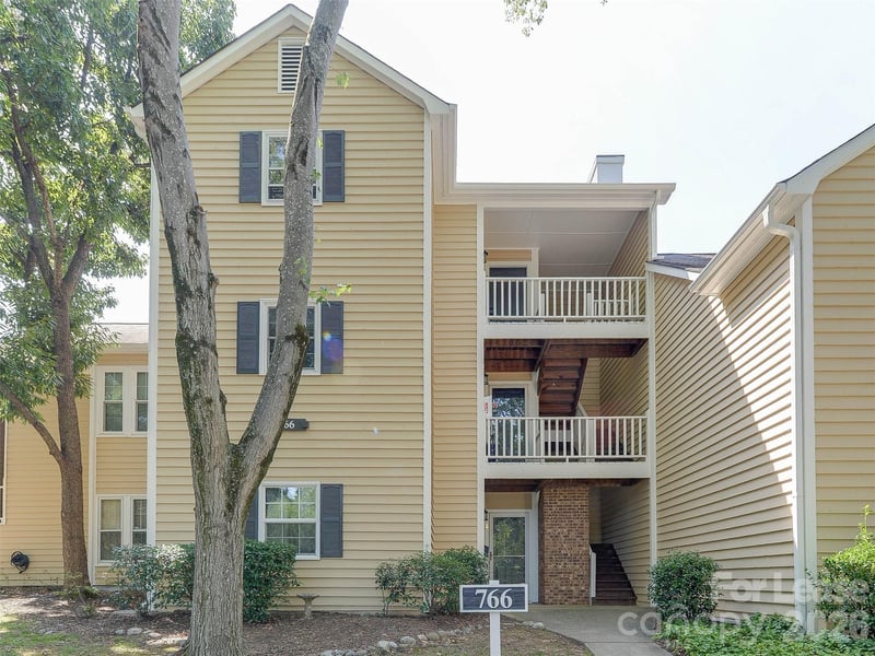 766 Marsh Road Apt 7, Charlotte, NC - 1 bed, 1 bath, 985 sqft - $1,600
