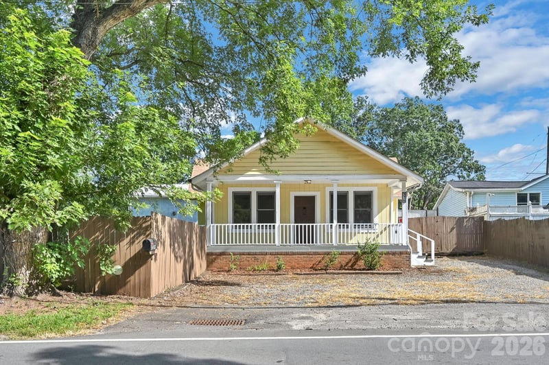 376 Fairview Road, Asheville, NC - 3 beds, 2 baths, 1,430 sqft - $365,000