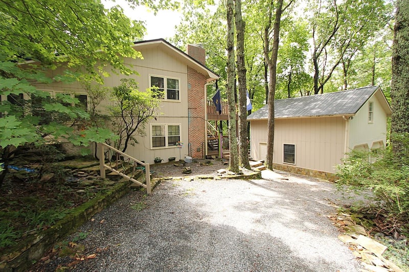86 Pine Ridge Road, Hendersonville, NC - 3 beds, 2 baths, 2,220 sqft - $450,000