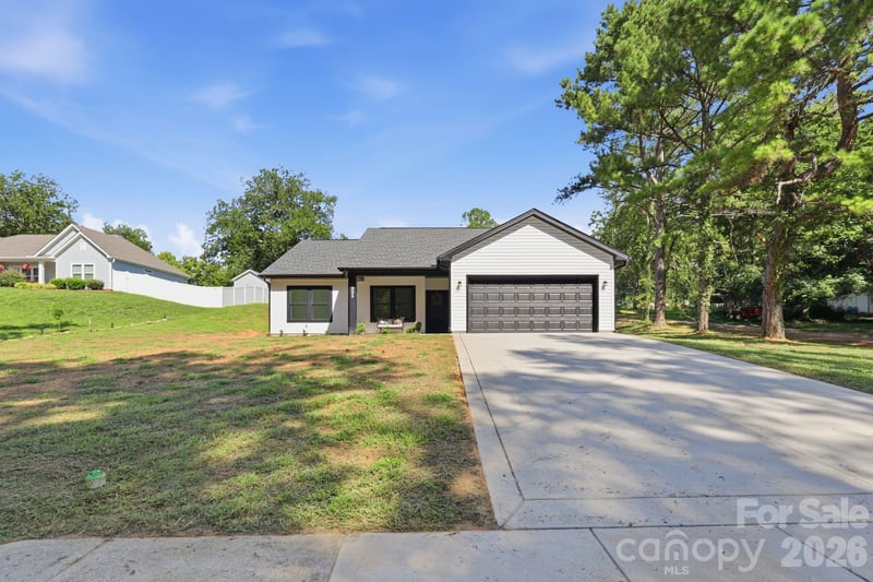 325 N Chapel Street, Landis, NC - 4 beds, 2 baths, 1,645 sqft - $350,000