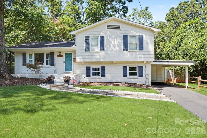 7316 Thorncliff Drive, Charlotte, NC - 3 beds, 1.5 baths, 1,713 sqft - $539,000