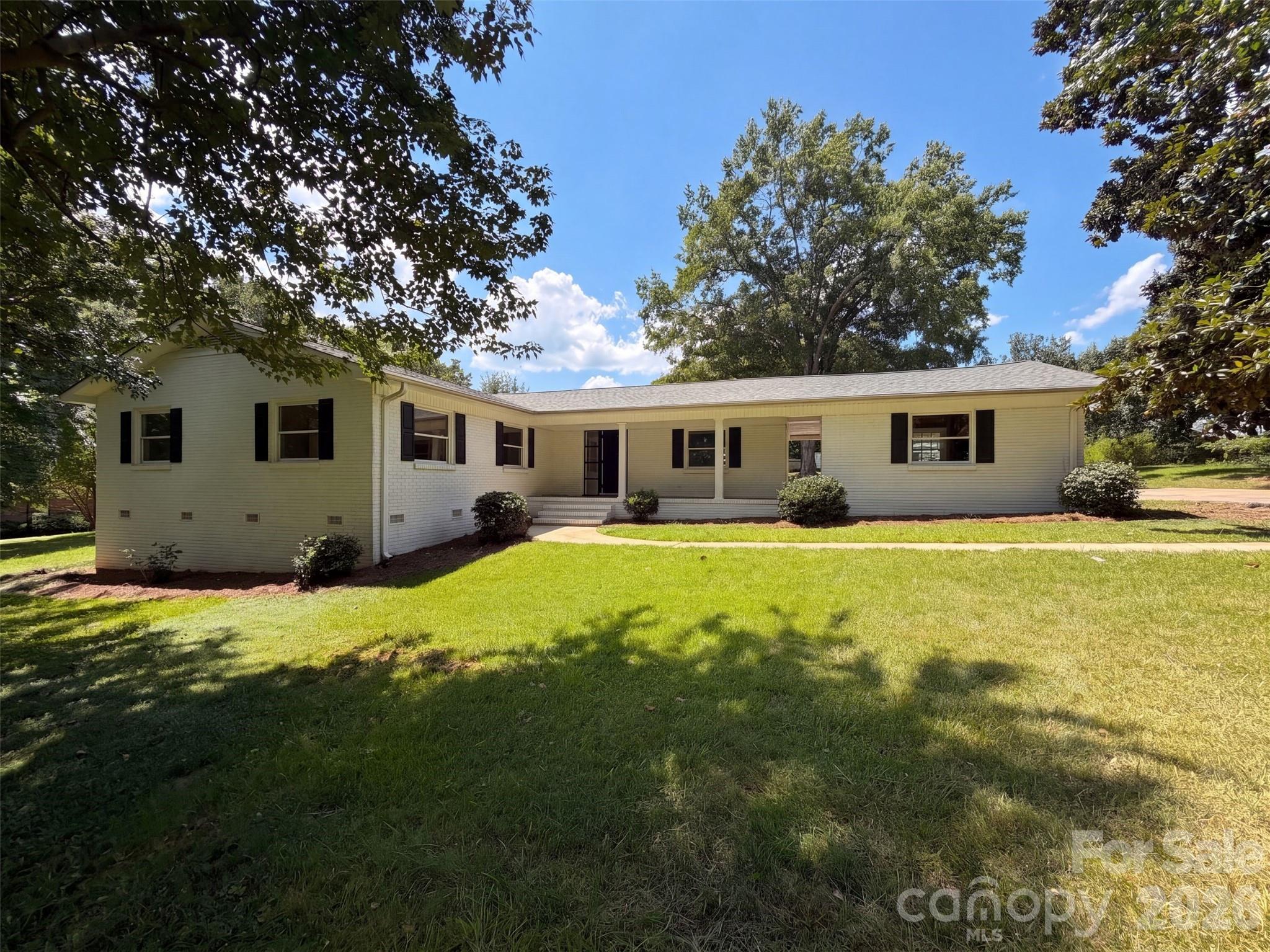 8519 Denbur Drive, Charlotte, NC. property listing photo