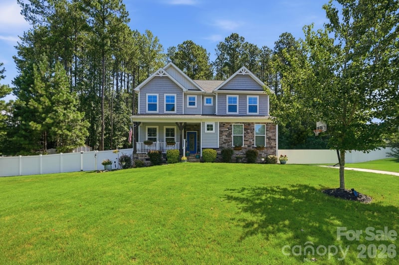 607 Winter Walk Lane, Lake Wylie, SC - 6 beds, 4 baths, 3,549 sqft - $699,900