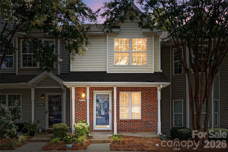 2511 Brackley Place NW, Concord, NC - 2 beds, 2.5 baths, 1,068 sqft - $224,500