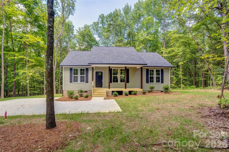 496 Fisk Street NW, Concord, NC - 3 beds, 2 baths, 1,181 sqft - $349,900