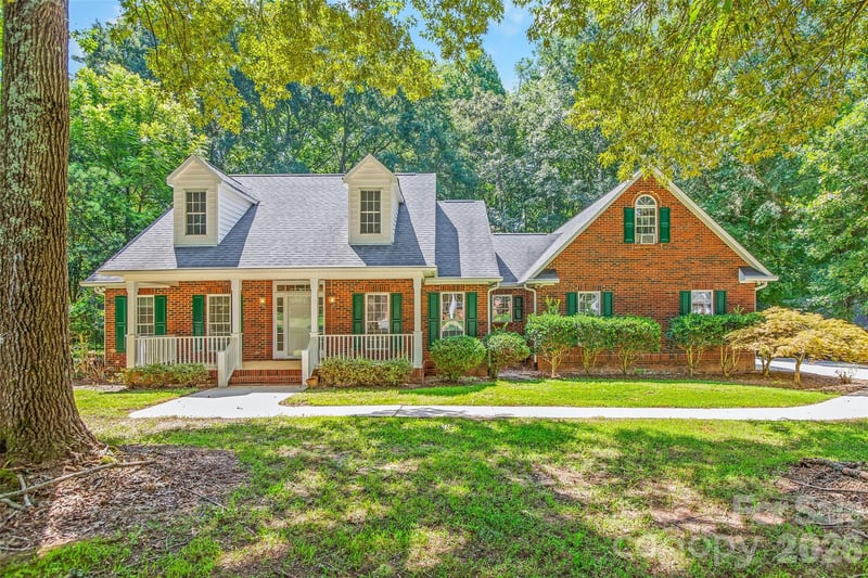 6756 Hawks Nest Lane, Stanley, NC - 3 beds, 2.5 baths, 2,395 sqft - $525,000