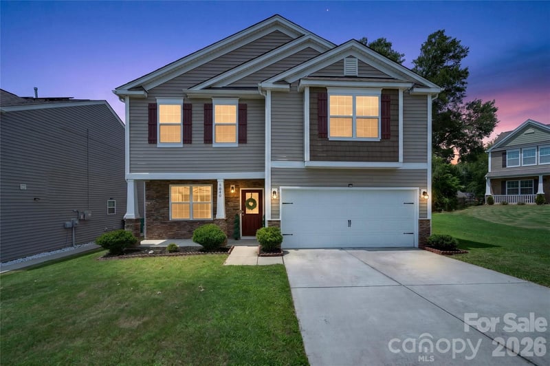 5040 Deisy May Lane, Matthews, NC - 3 beds, 2.5 baths, 2,231 sqft - $449,000