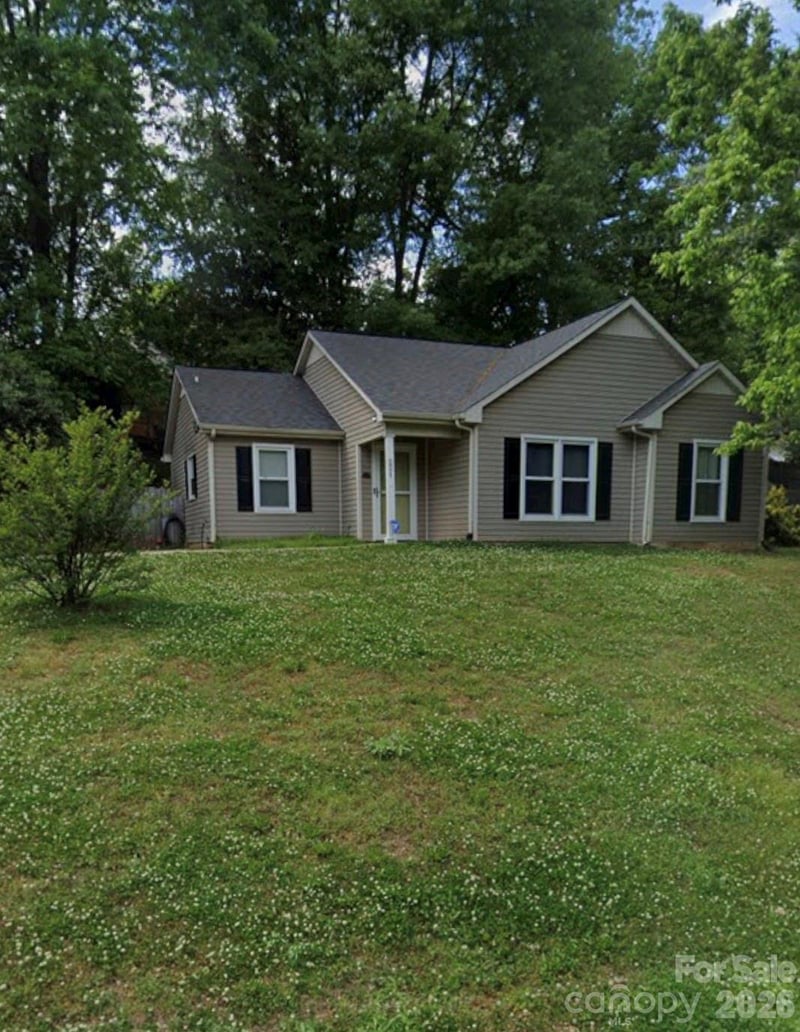 2211 Auten Circle, Mount Holly, NC - 3 beds, 2 baths, 1,146 sqft - $277,500